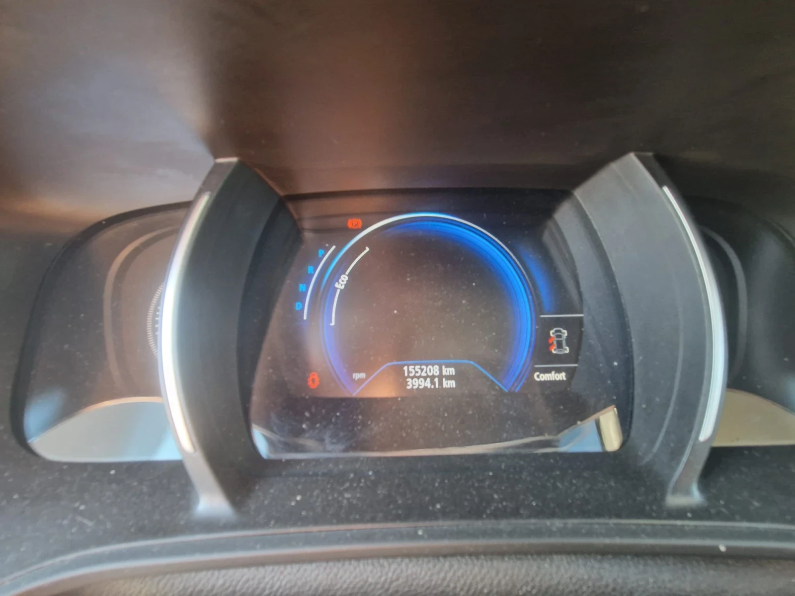 Renault Megane 1.2 tce, снимка 8 - Автомобили и джипове - 55239162