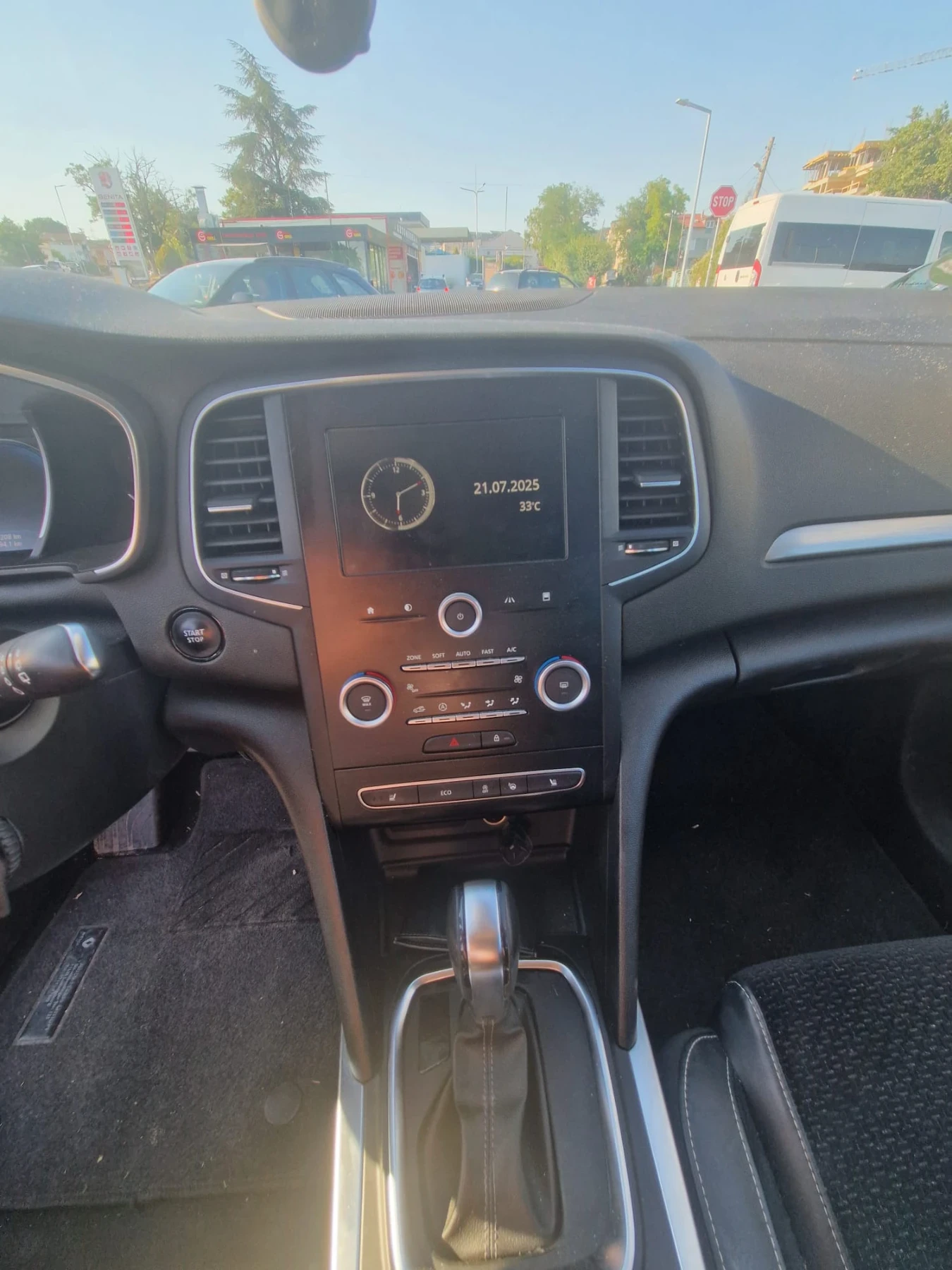 Renault Megane 1.2 tce, снимка 9 - Автомобили и джипове - 55239162