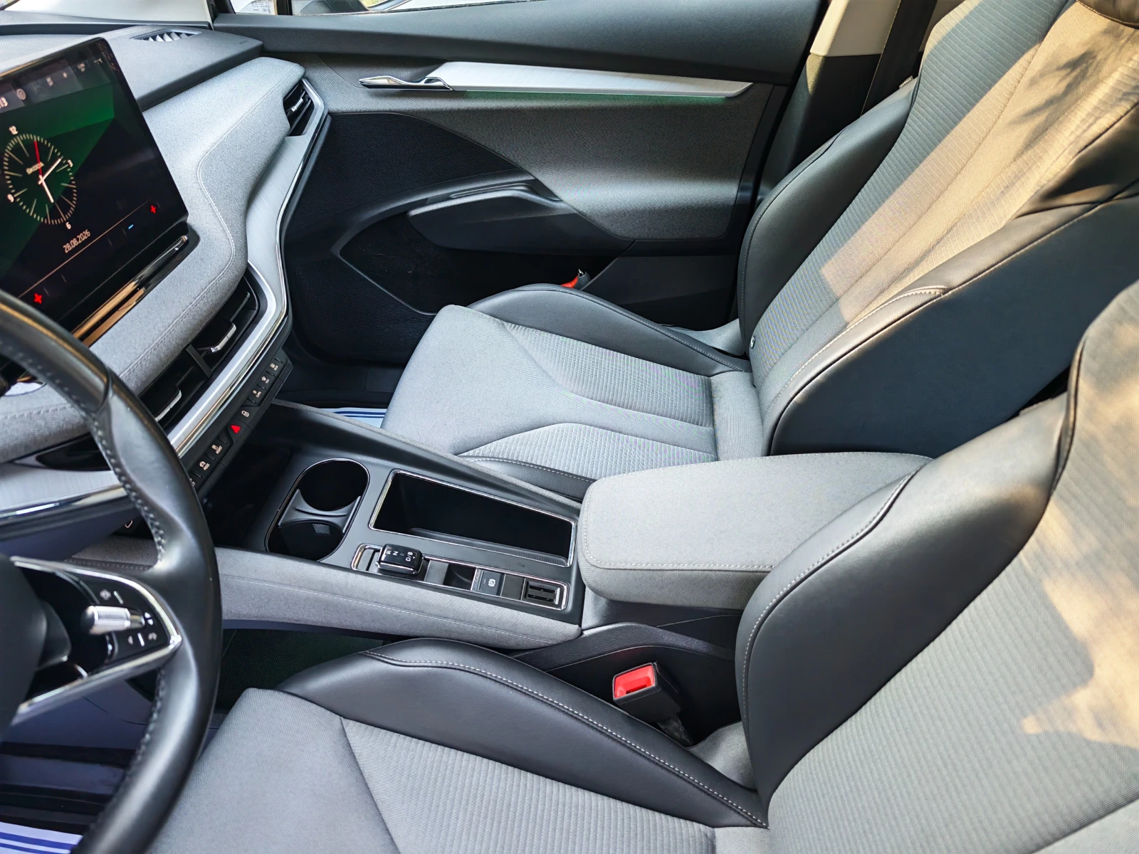 Skoda Enyaq iV 80, снимка 12 - Автомобили и джипове - 55851529