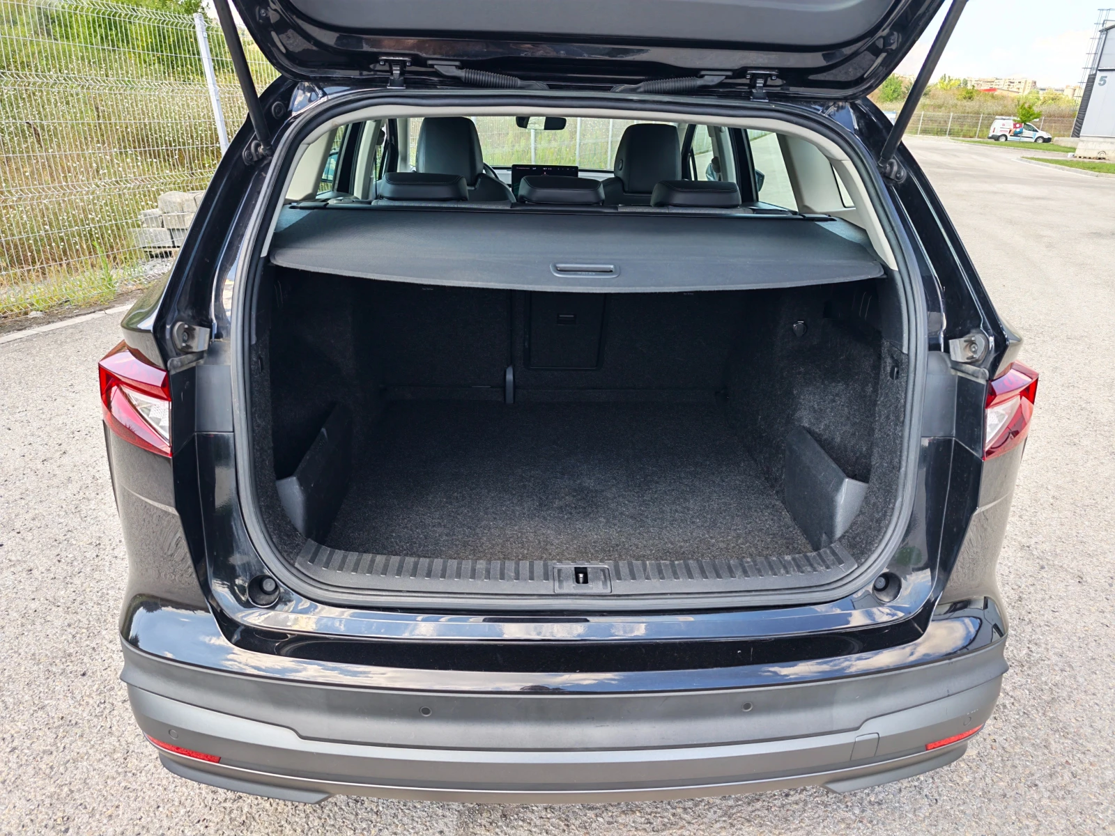 Skoda Enyaq iV 80, снимка 5 - Автомобили и джипове - 55851529