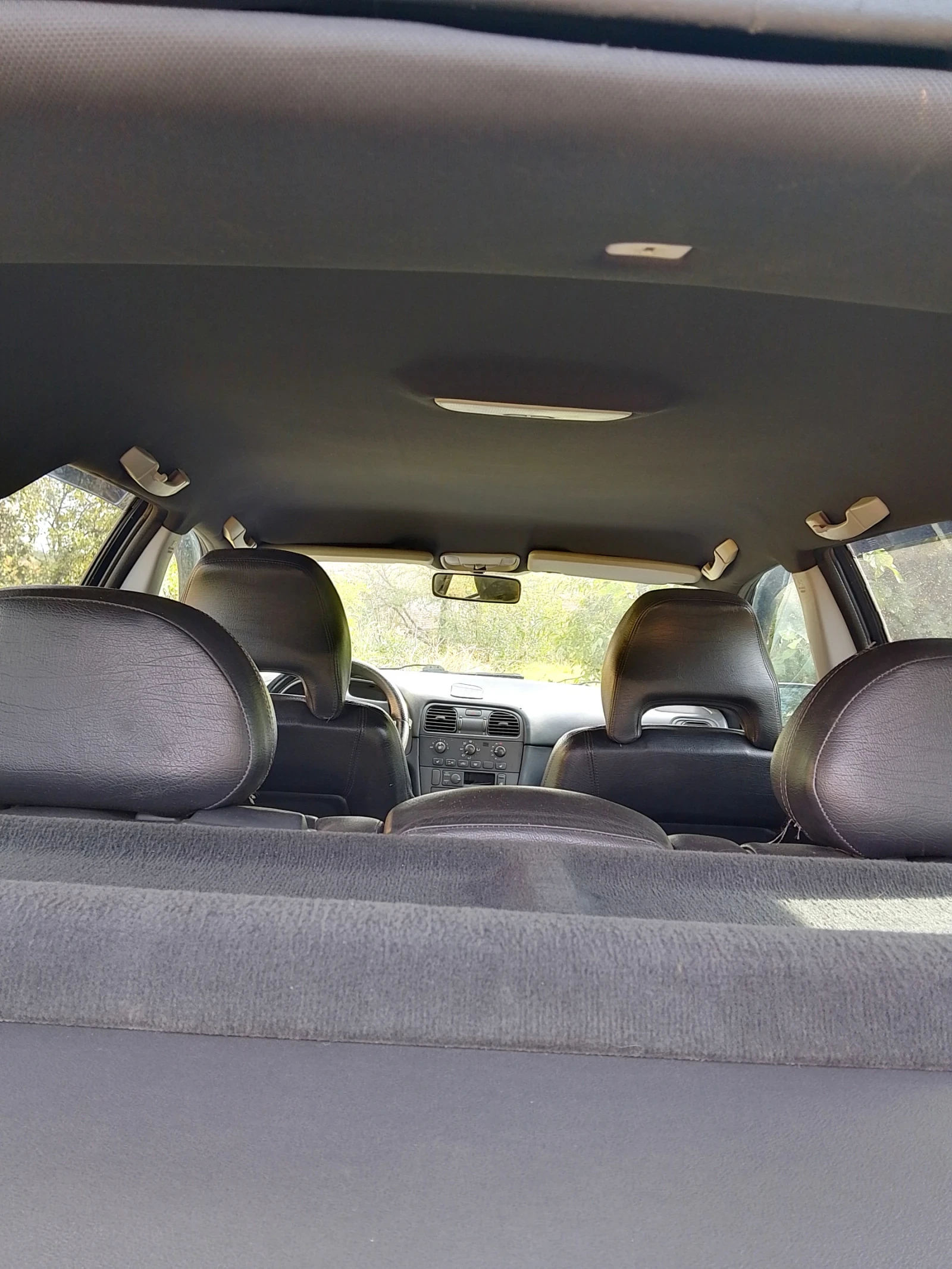 Volvo V40 1.9 d, снимка 10 - Автомобили и джипове - 56058869