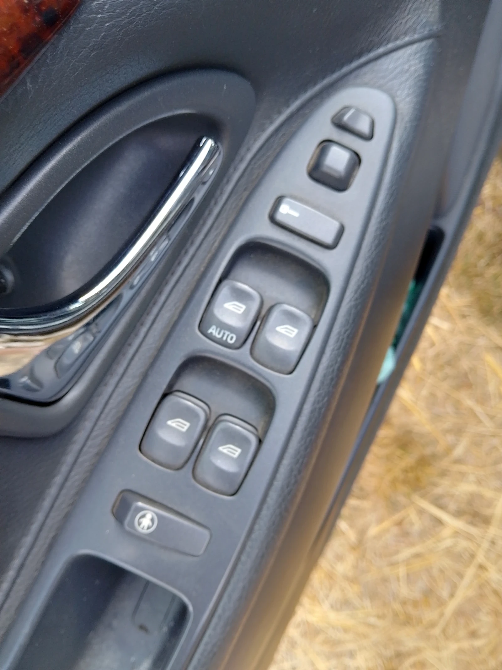 Volvo V40 1.9 d, снимка 2 - Автомобили и джипове - 56058869