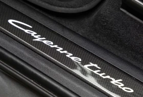 Porsche Cayenne TURBO E-HYBRID PDCC CARBON BOSE BURMESTER  - 147900 € / 289267.26 лв. - 41003736 14