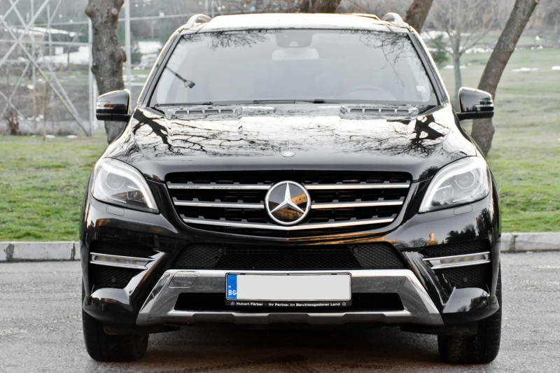 Mercedes-Benz ML 350 AMG/PANO/FULL, снимка 2 - Автомобили и джипове - 48814219