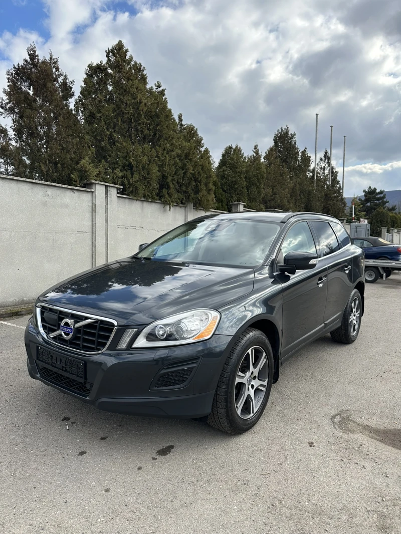 Volvo XC60 D5 215, снимка 1 - Автомобили и джипове - 49351463