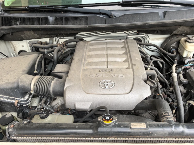 Toyota Sequoia 5.7 ПЛАТИНУМ, снимка 15 - Автомобили и джипове - 52357192