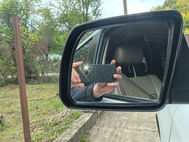 Toyota Sequoia 5.7 ПЛАТИНУМ, снимка 10 - Автомобили и джипове - 52357192