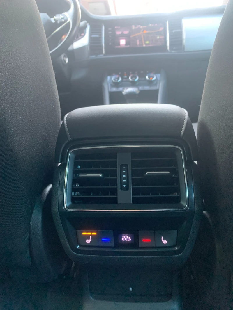 Skoda Kodiaq 2.0 TDI /4x4/7DSG/200кс , снимка 12 - Автомобили и джипове - 52891419