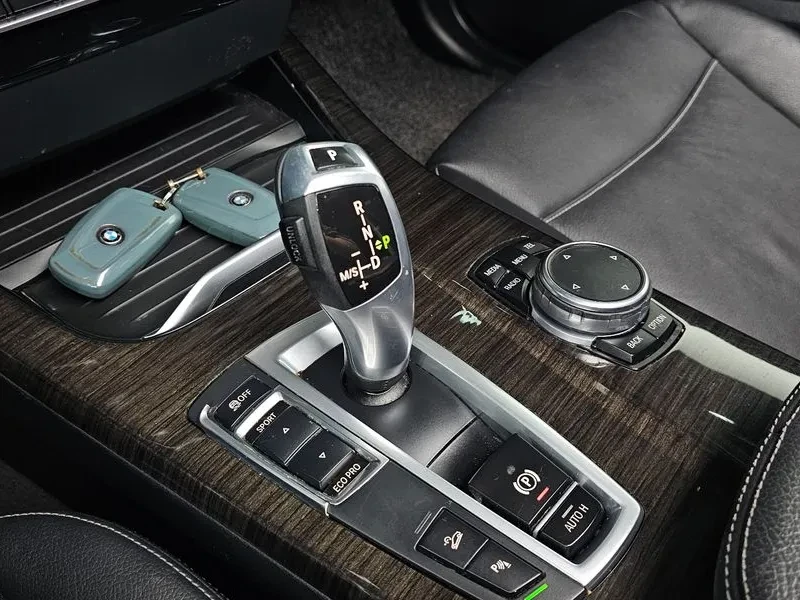 BMW X4 xDrive20D, снимка 9 - Автомобили и джипове - 56163137
