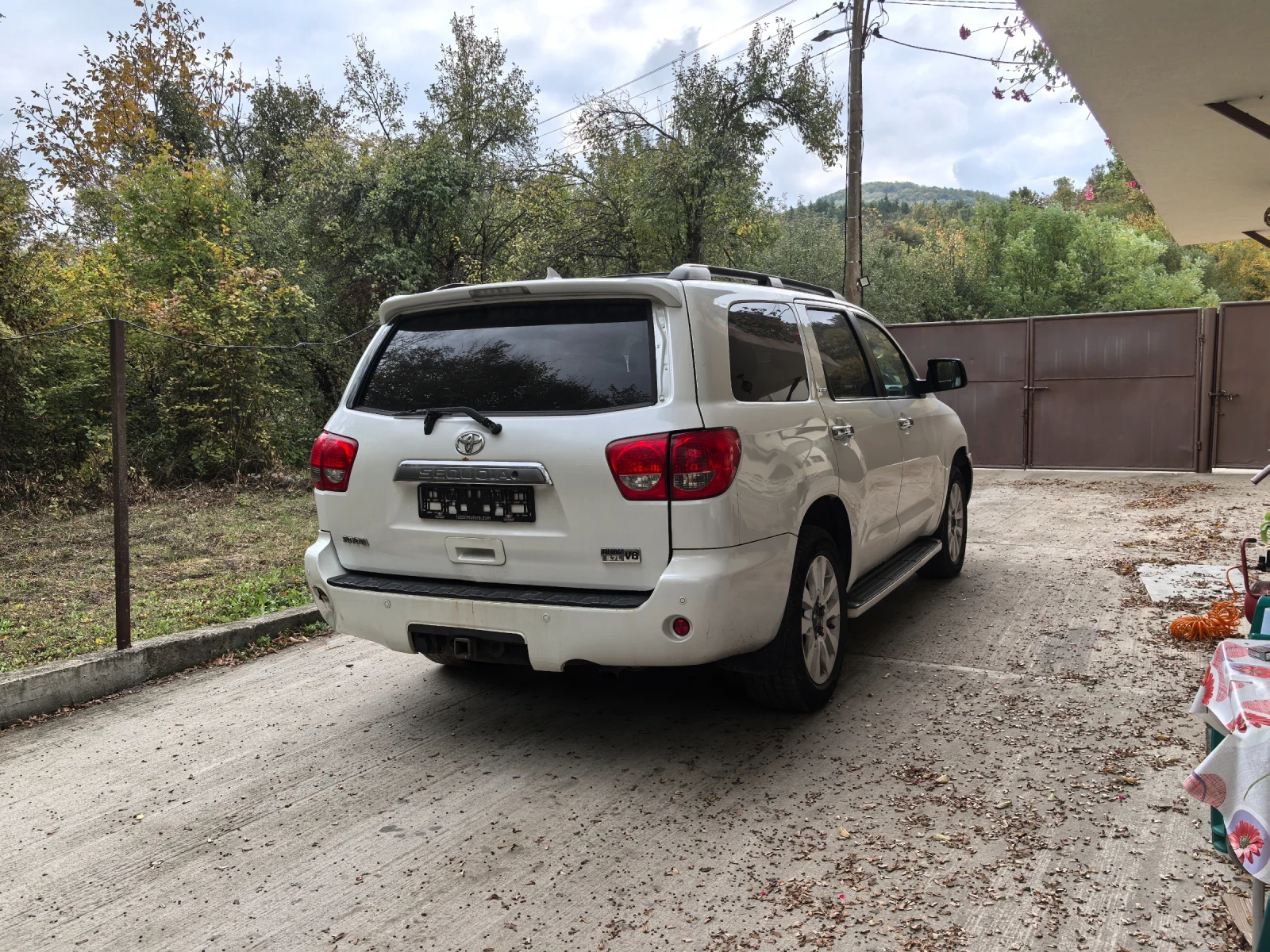 Toyota Sequoia 5.7 ПЛАТИНУМ, снимка 1
