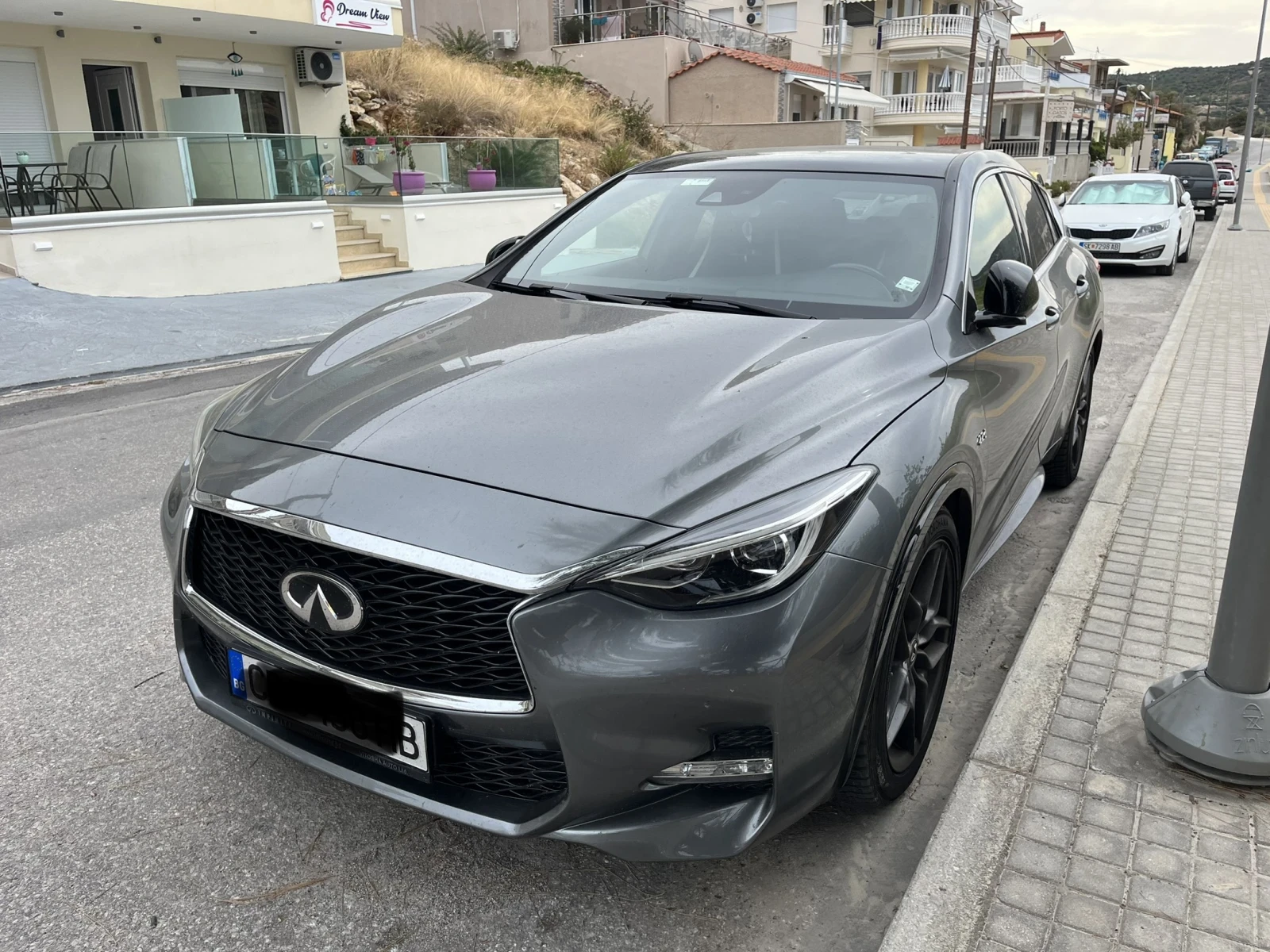 Infiniti Q30  2.2d AWD Sport - изображение 4