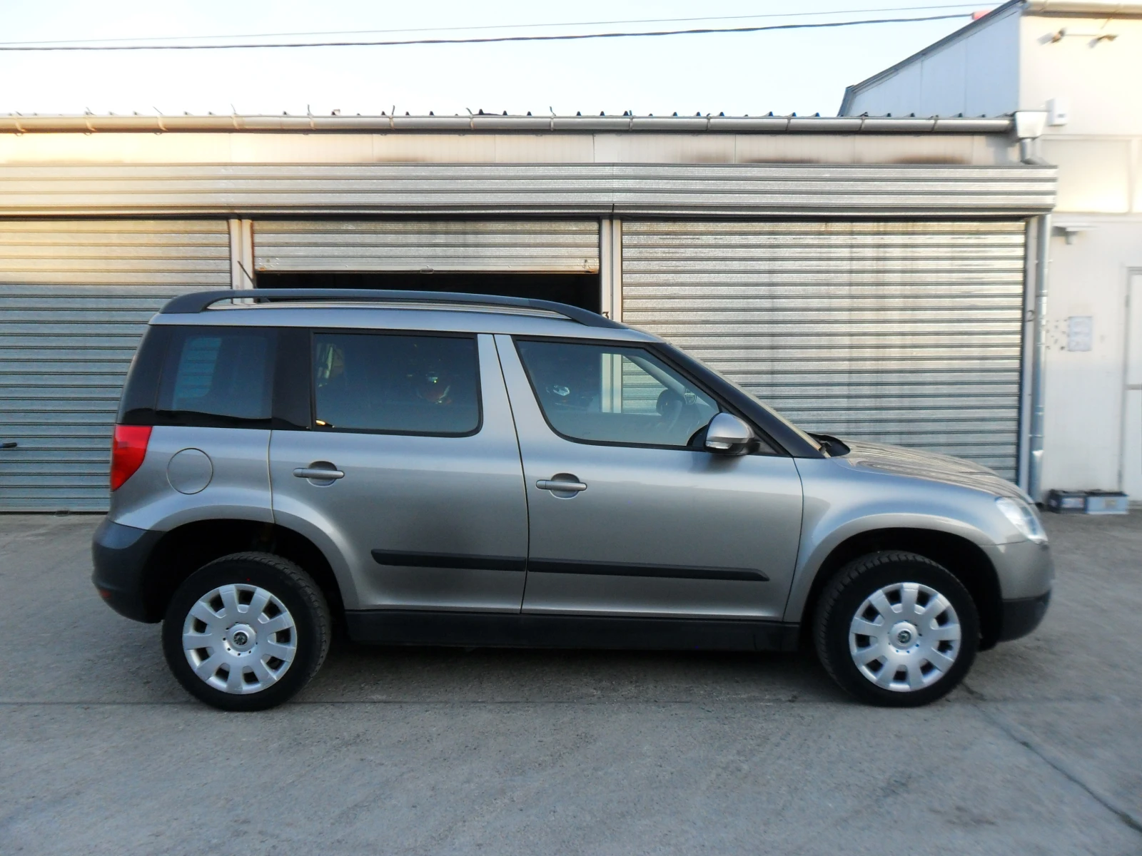 Skoda Yeti 1, 6-TDI-KLIMA-GREENLINE - изображение 4