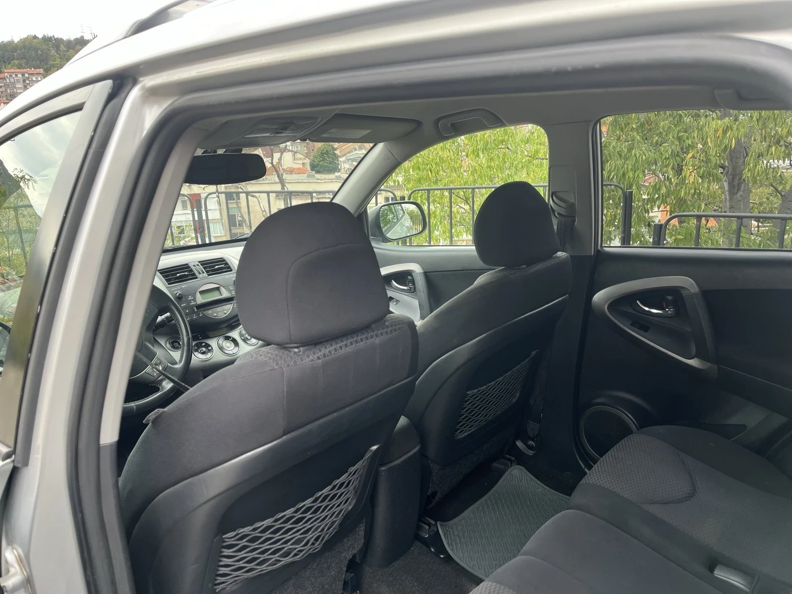 Toyota Rav4 Дизел - изображение 7