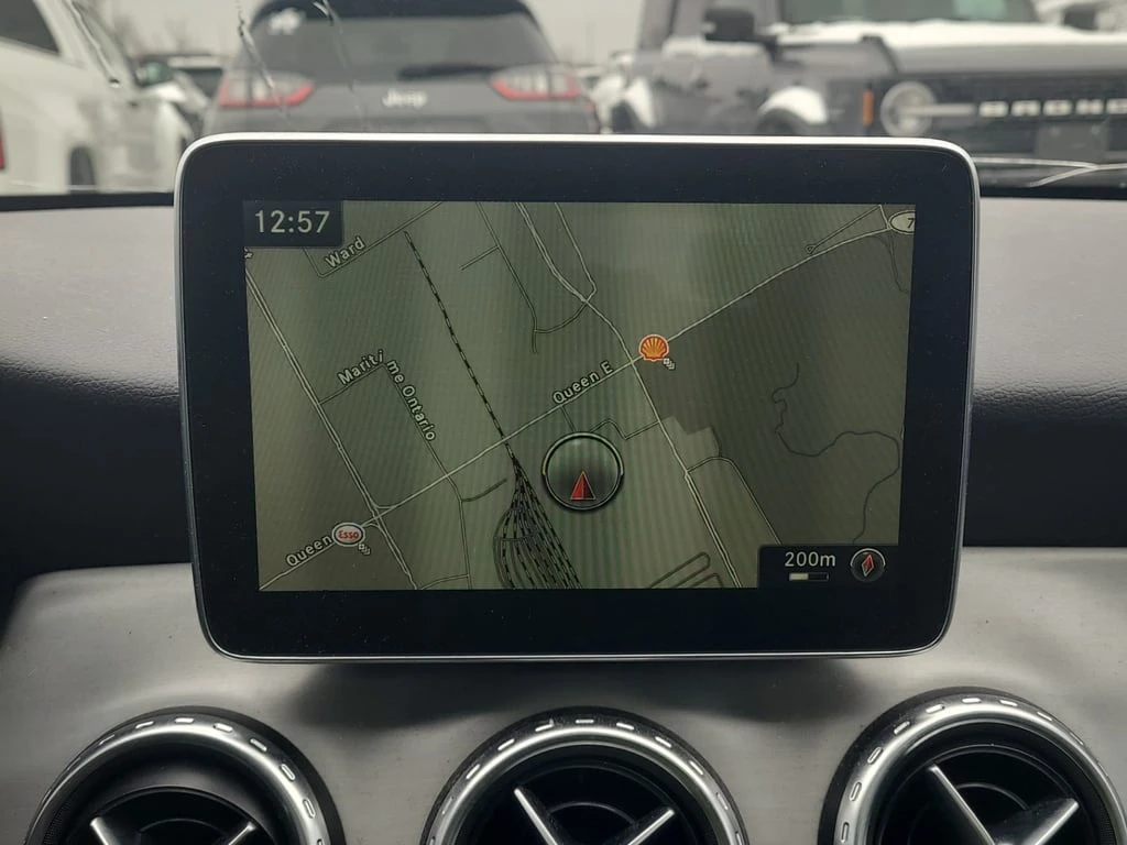 Mercedes-Benz GLA 250 * CARFAX * БЕЗ ПЪРВОНАЧАЛНА ВНОСКА - изображение 10