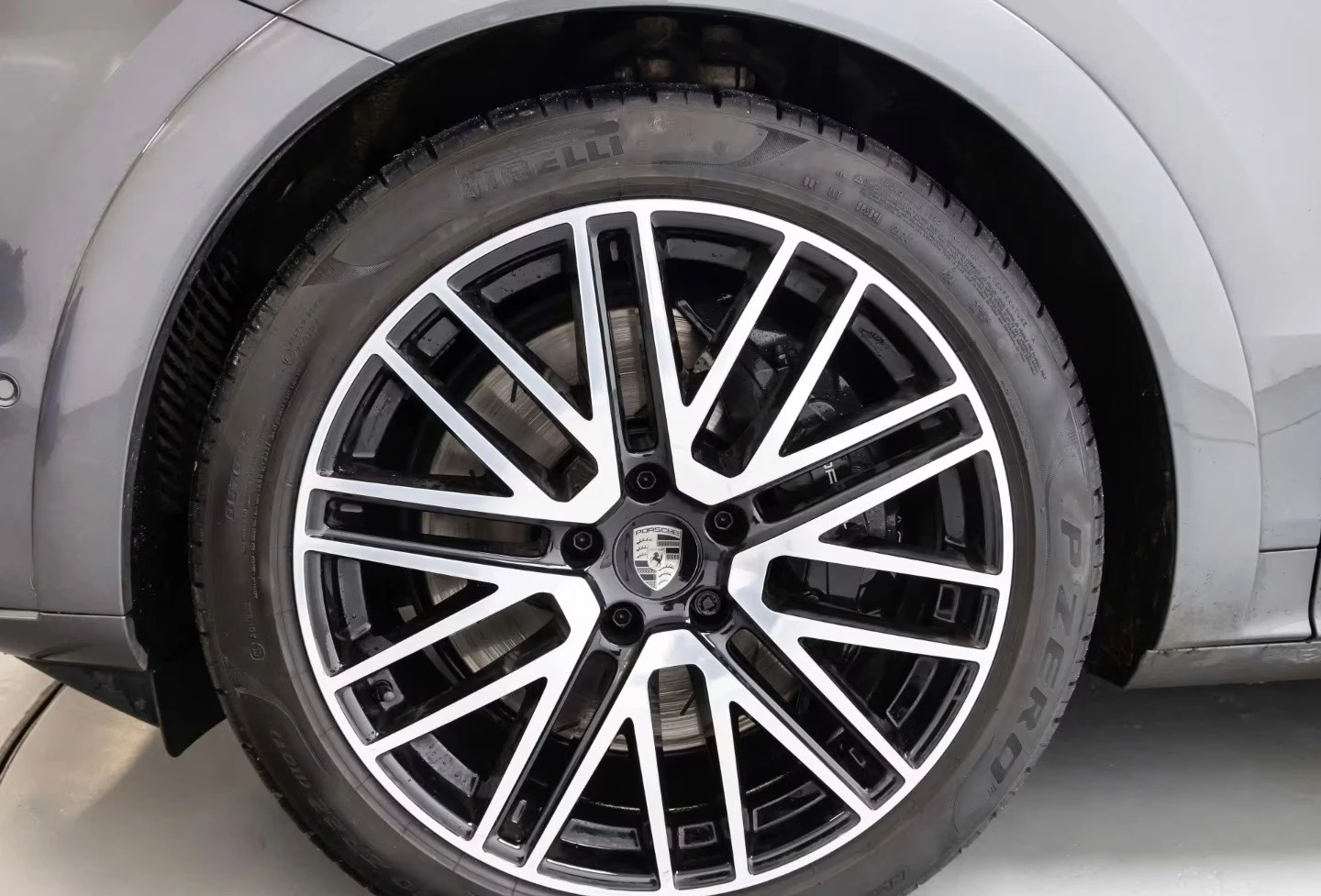 Porsche Cayenne TURBO E-HYBRID PDCC CARBON BOSE BURMESTER , снимка 5 - Автомобили и джипове - 54071515