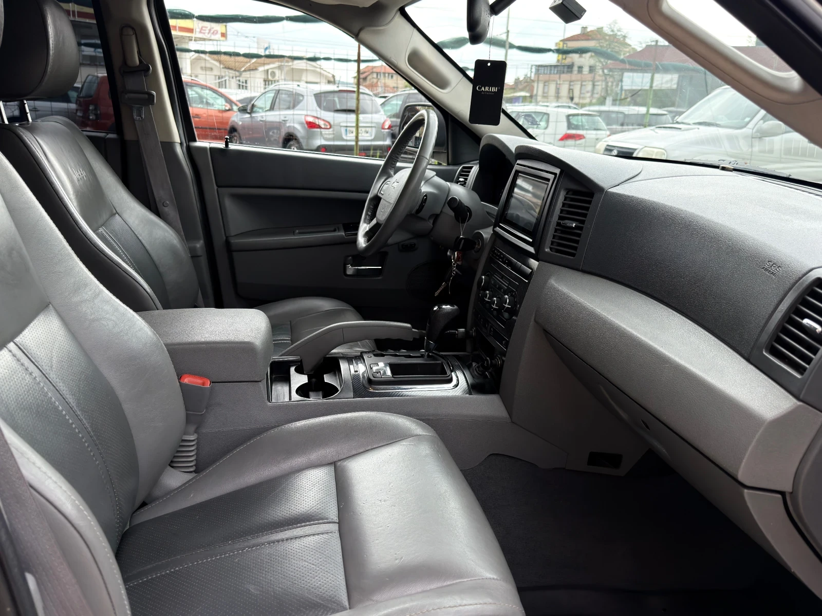 Jeep Grand cherokee 5.7 HEMI LPG Уникат, снимка 10 - Автомобили и джипове - 54410603