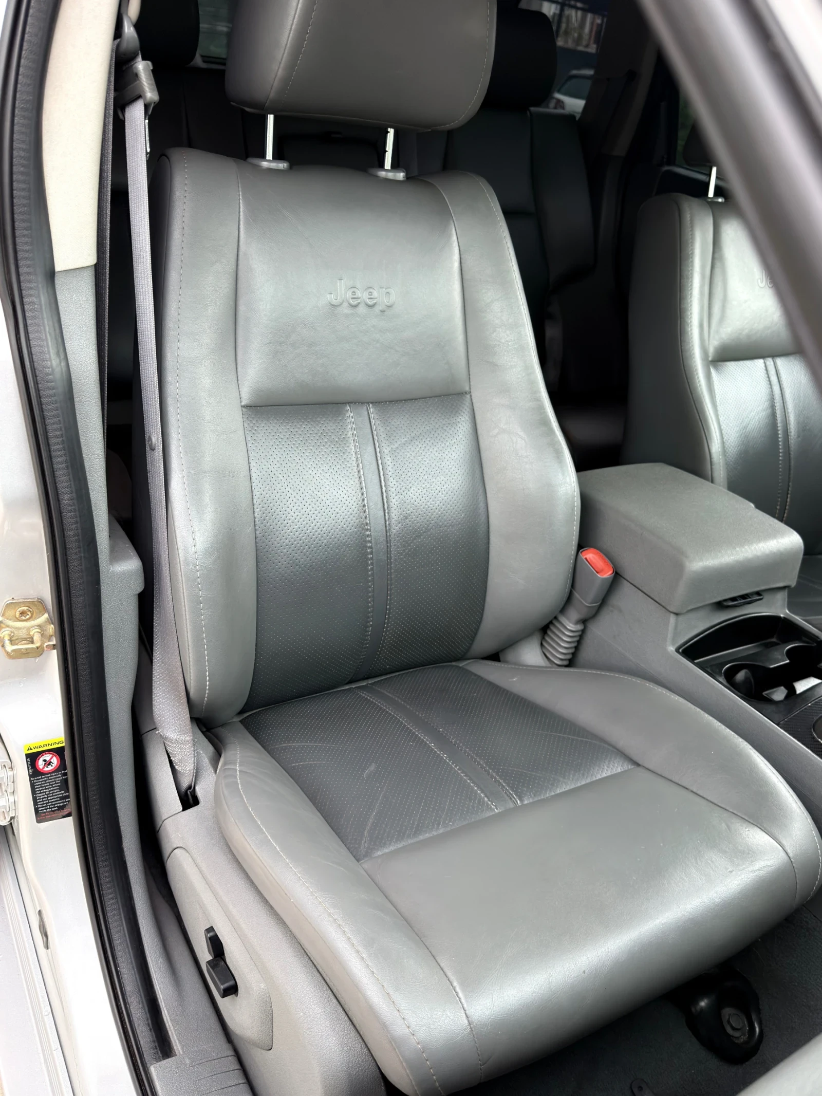 Jeep Grand cherokee 5.7 HEMI LPG Уникат, снимка 9 - Автомобили и джипове - 54410603