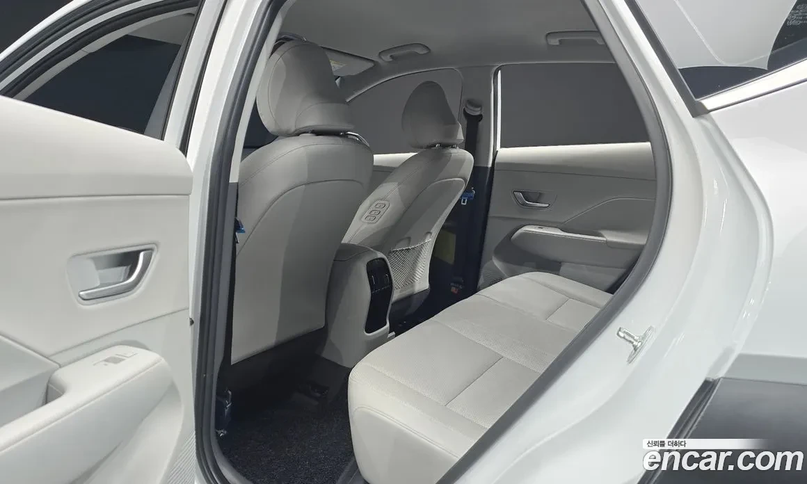 Hyundai Kona * FWD* DIS* 360* ОБДУХВАНЕ* , снимка 15 - Автомобили и джипове - 54739305