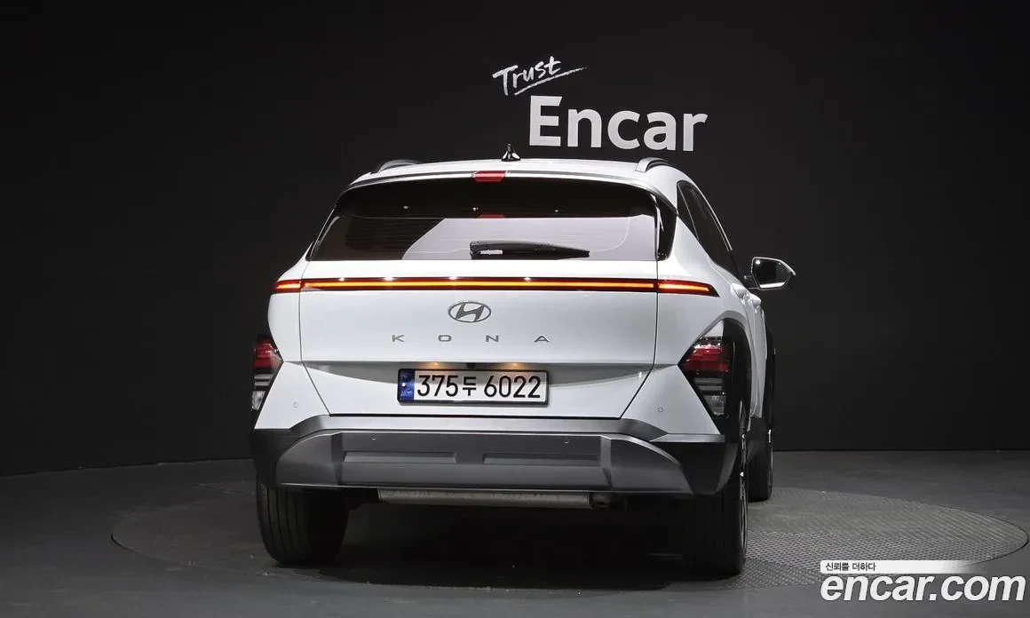 Hyundai Kona * FWD* DIS* 360* ОБДУХВАНЕ* , снимка 4 - Автомобили и джипове - 54739305