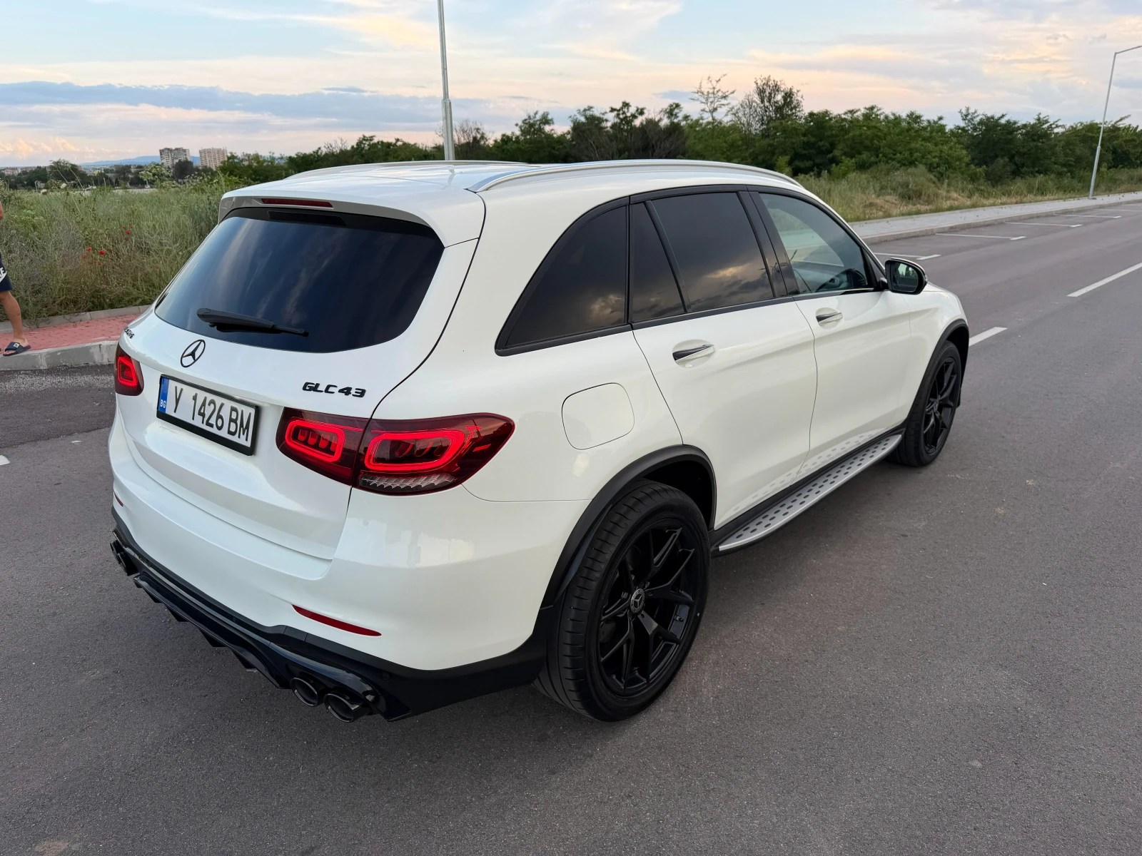Mercedes-Benz GLC 300 AMG, Burmester, | Night packet, keyless go, снимка 5 - Автомобили и джипове - 54837743
