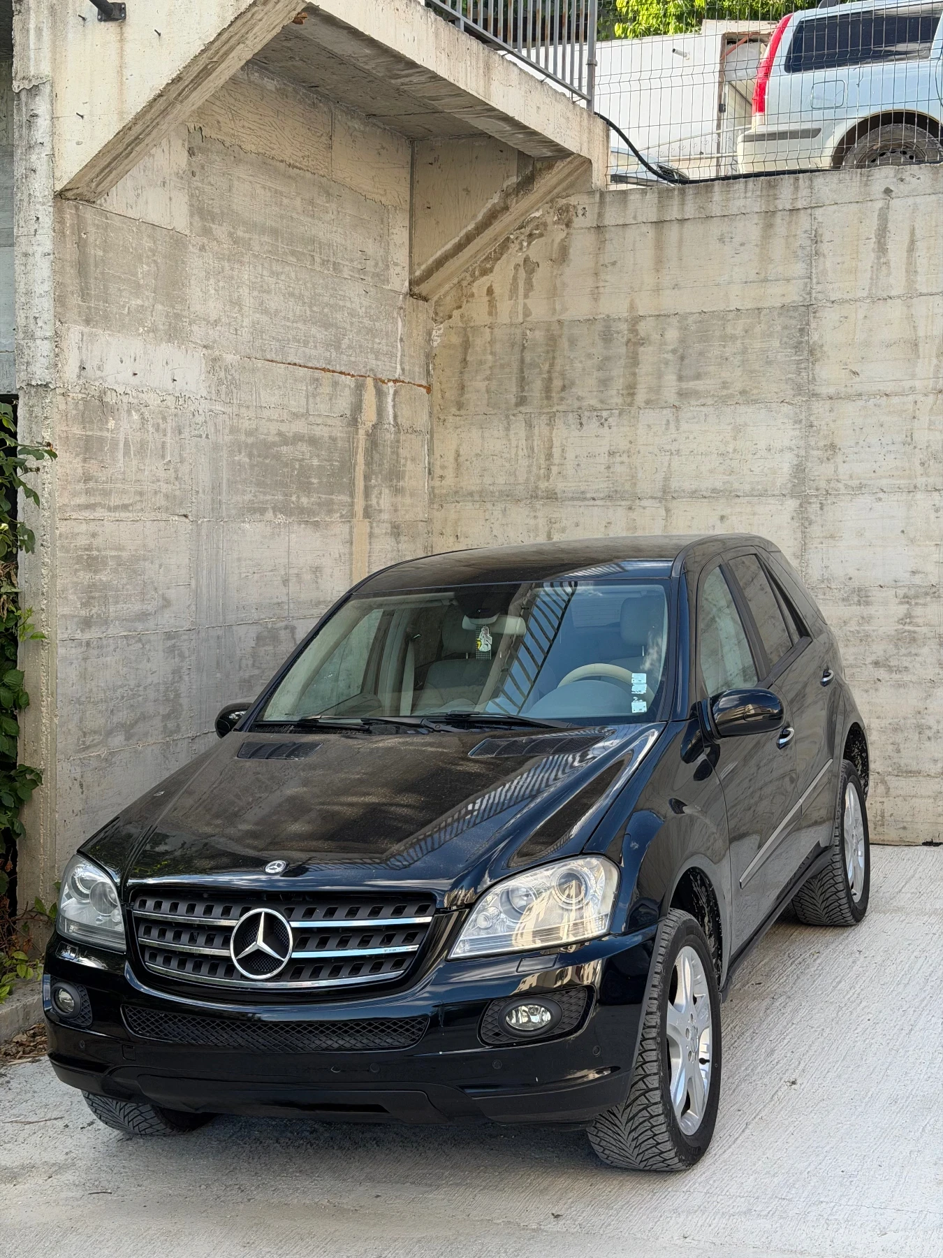 Mercedes-Benz ML 320, снимка 4 - Автомобили и джипове - 54909093