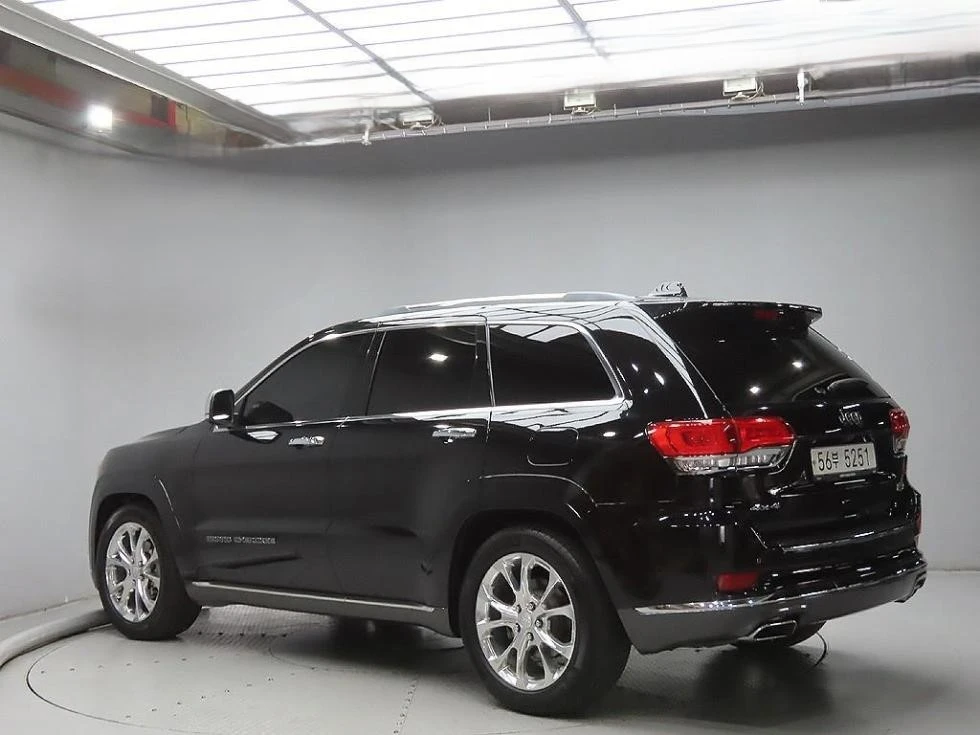 Jeep Grand cherokee 3.6 Summit, снимка 3 - Автомобили и джипове - 54979347