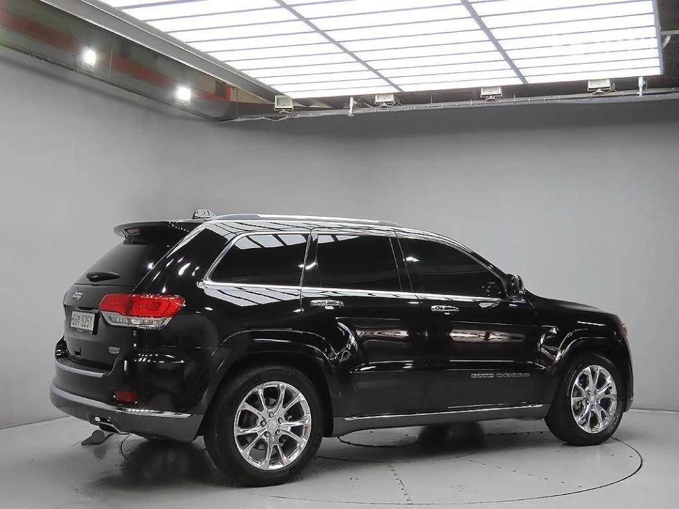 Jeep Grand cherokee 3.6 Summit, снимка 4 - Автомобили и джипове - 54979347