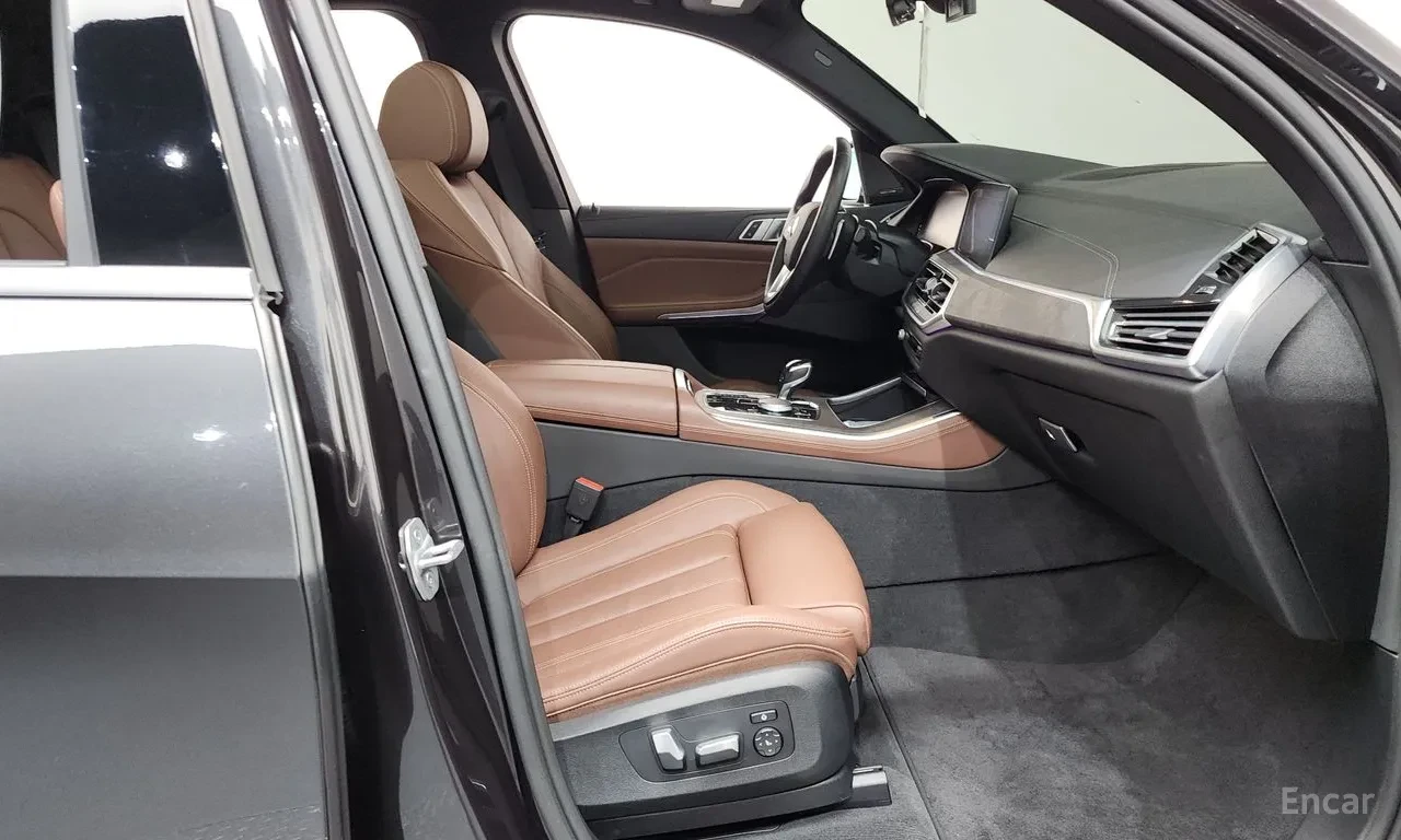 BMW X5 xDrive40i xLine| xDRIVE| PANORAMA| LEATHER| NAVI| , снимка 17 - Автомобили и джипове - 55133659