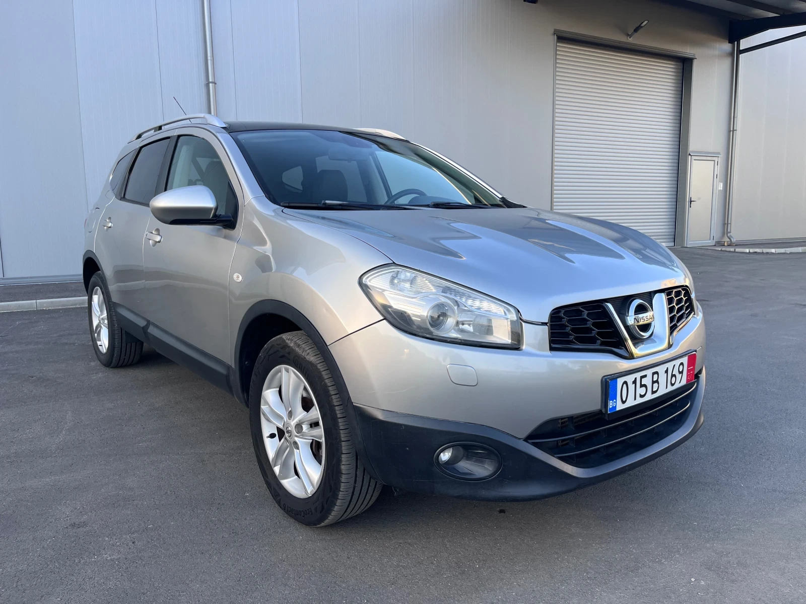 Nissan Qashqai 1.6 dCi * * Navi * * Panorama * * Qashqai+ 2, снимка 3 - Автомобили и джипове - 55143466