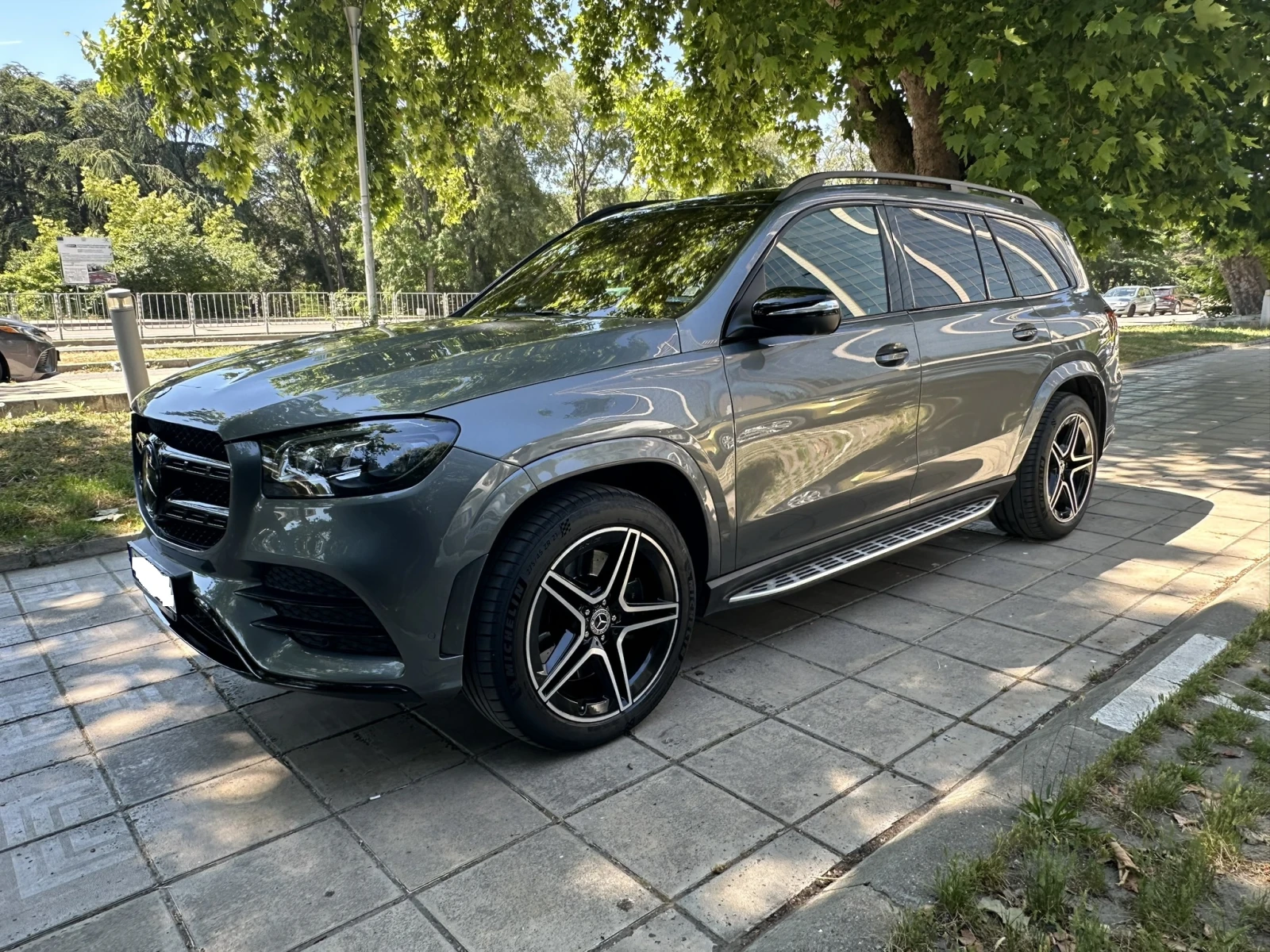 Mercedes-Benz GLS 400