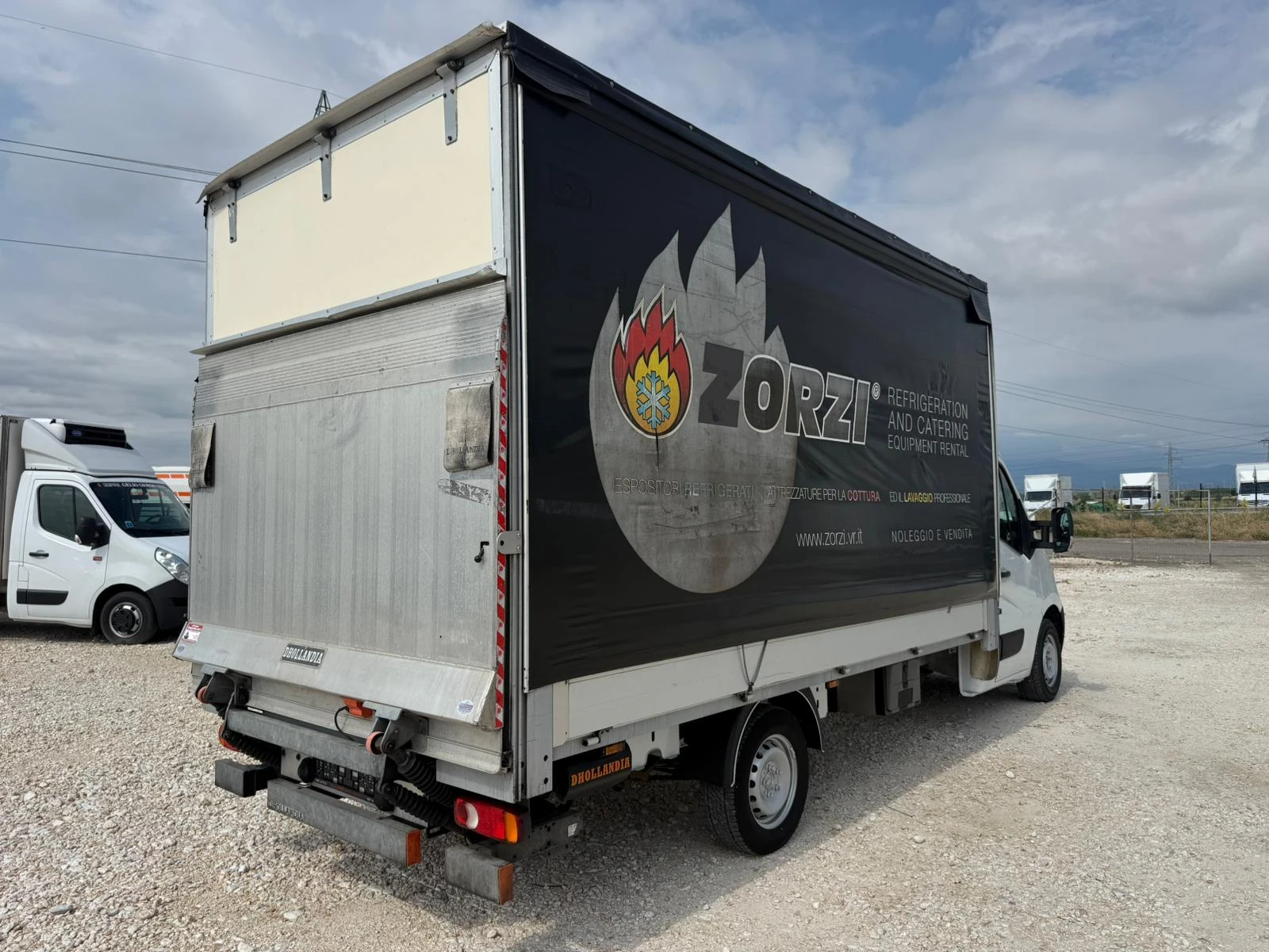 Renault Master 35S15 БРЕЗЕНТОВ/4.90М БОРД КЛИМА* ПЕРФЕКТЕН, снимка 4 - Бусове и автобуси - 54948344