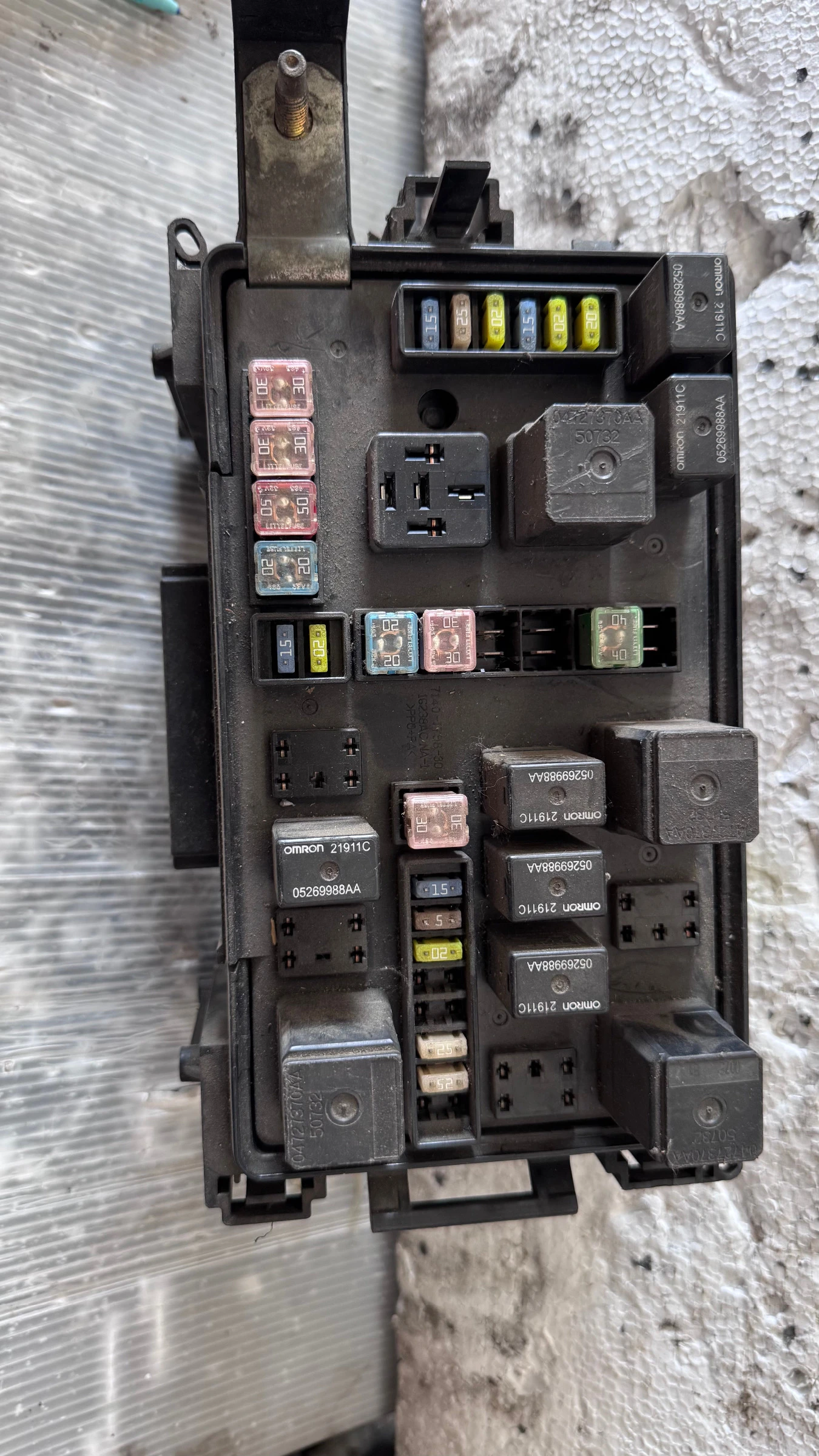 ��������� ����� (������� ����� BSI / BSM ) �� Chrysler 300 - 7140-J798-30 / 16238AC NA1 | Mobile.bg � ����������� 1