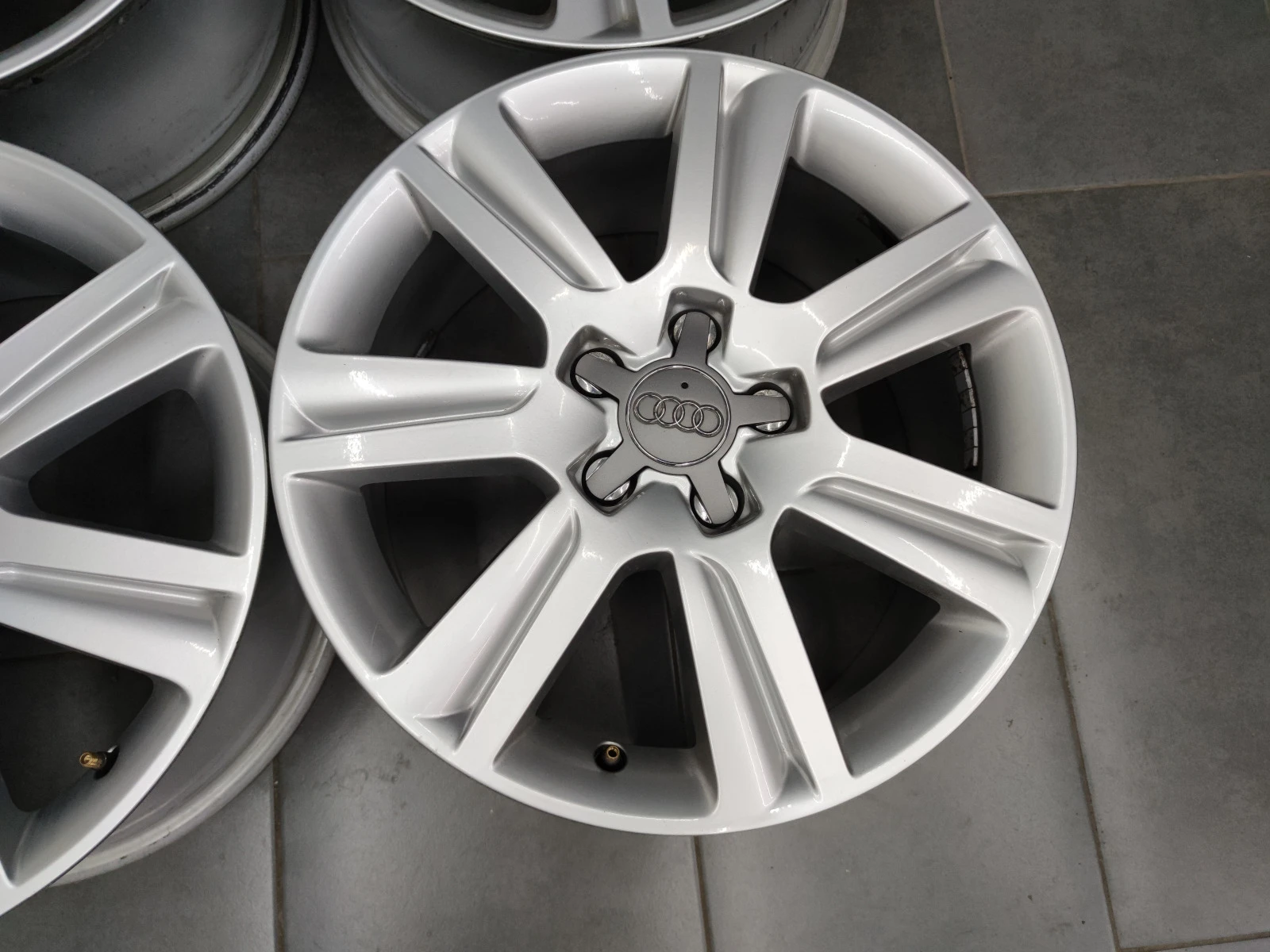   Audi A4 | Mobile.bg   8