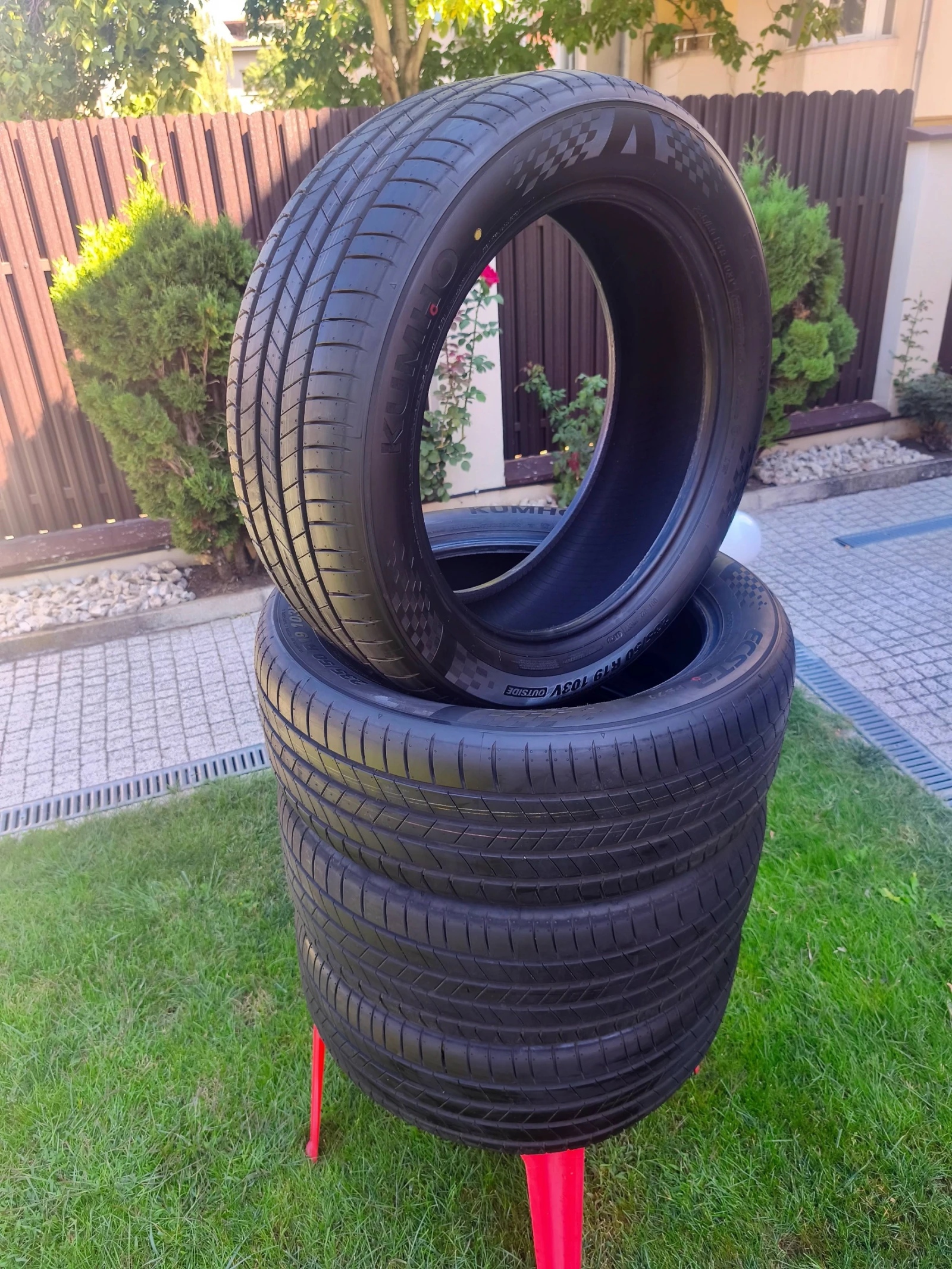 Гуми Летни 235/50R19