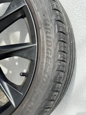 Гуми Летни 225/40R18, снимка 2 - Гуми и джанти - 53607151