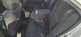 Toyota Avensis 2.0 бензин Холандия , снимка 8