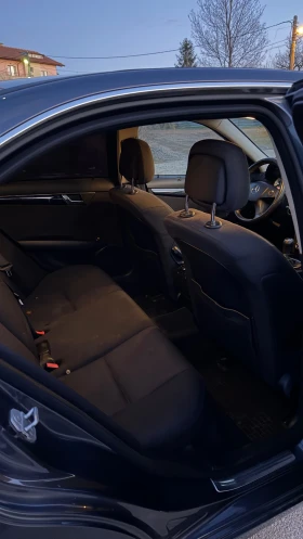 Mercedes-Benz C 200, снимка 6