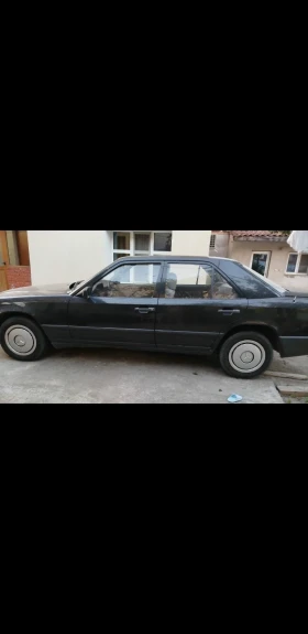 Обява за продажба на Mercedes-Benz 260 260e ~4 500 лв. - изображение 1