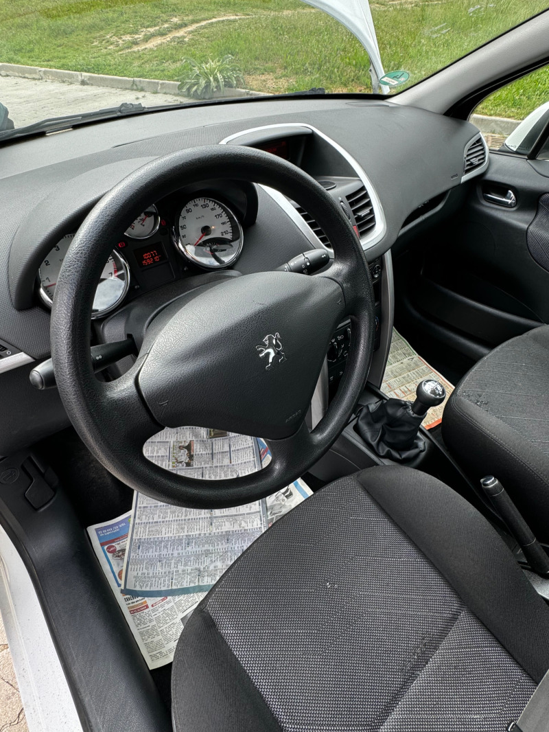 Peugeot 207, снимка 5 - Автомобили и джипове - 45558964
