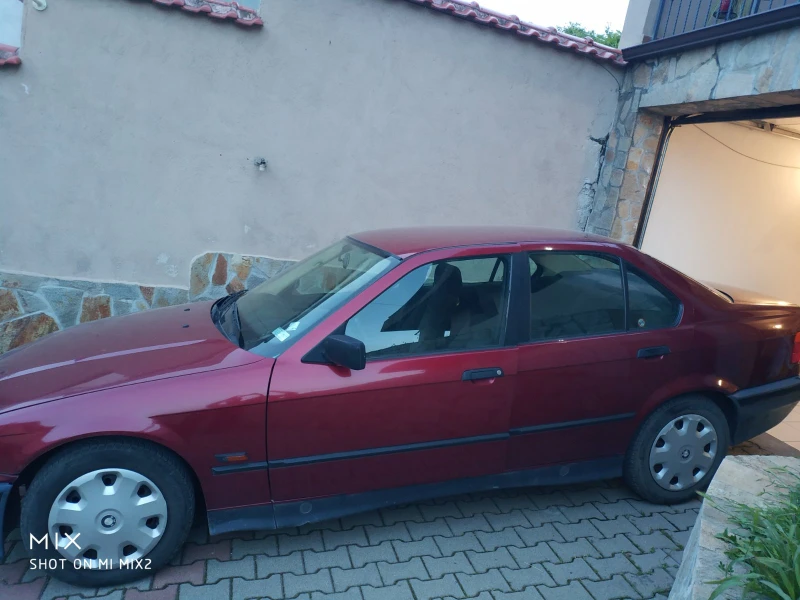 BMW 318, снимка 8 - Автомобили и джипове - 47642441