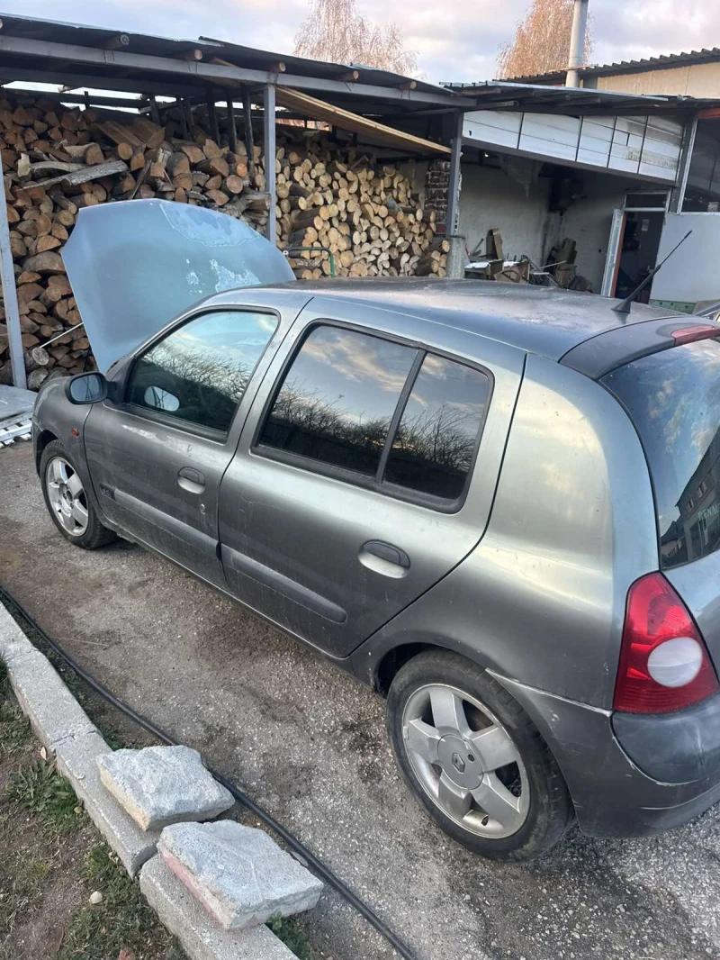 Renault Clio 1.5 dci, снимка 4 - Автомобили и джипове - 48365741