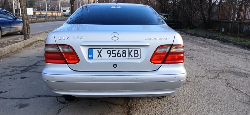 Mercedes-Benz CLK, снимка 2 - Автомобили и джипове - 49286021