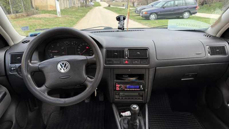 VW Golf, снимка 12 - Автомобили и джипове - 49518097