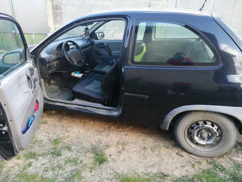 Opel Corsa, снимка 11 - Автомобили и джипове - 52401115