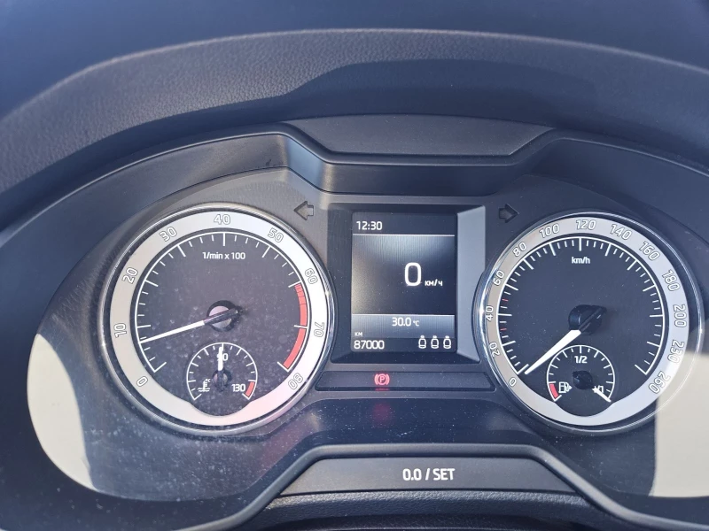 Skoda Octavia TSI Facelift , снимка 16 - Автомобили и джипове - 50072241