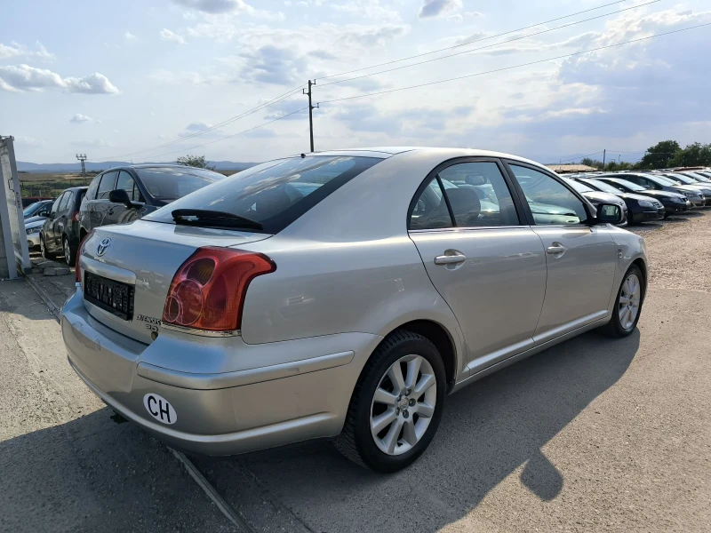 Toyota Avensis 2D-4D, снимка 5 - Автомобили и джипове - 51329278