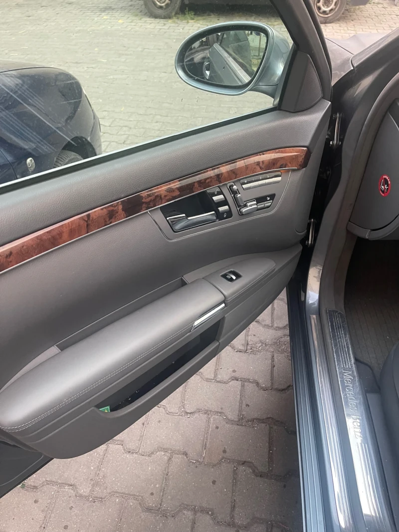 Mercedes-Benz S 320, снимка 9 - Автомобили и джипове - 52685696
