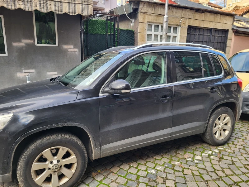 VW Tiguan, снимка 5 - Автомобили и джипове - 52050152