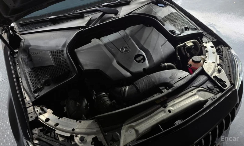 Mercedes-Benz C 220, снимка 6 - Автомобили и джипове - 53066411