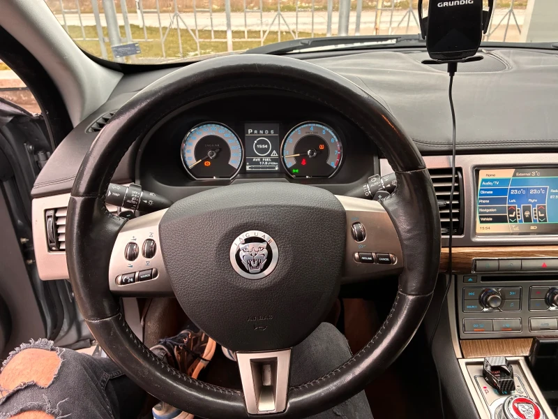 Jaguar Xf 3.0 Бензин, снимка 8 - Автомобили и джипове - 53099356